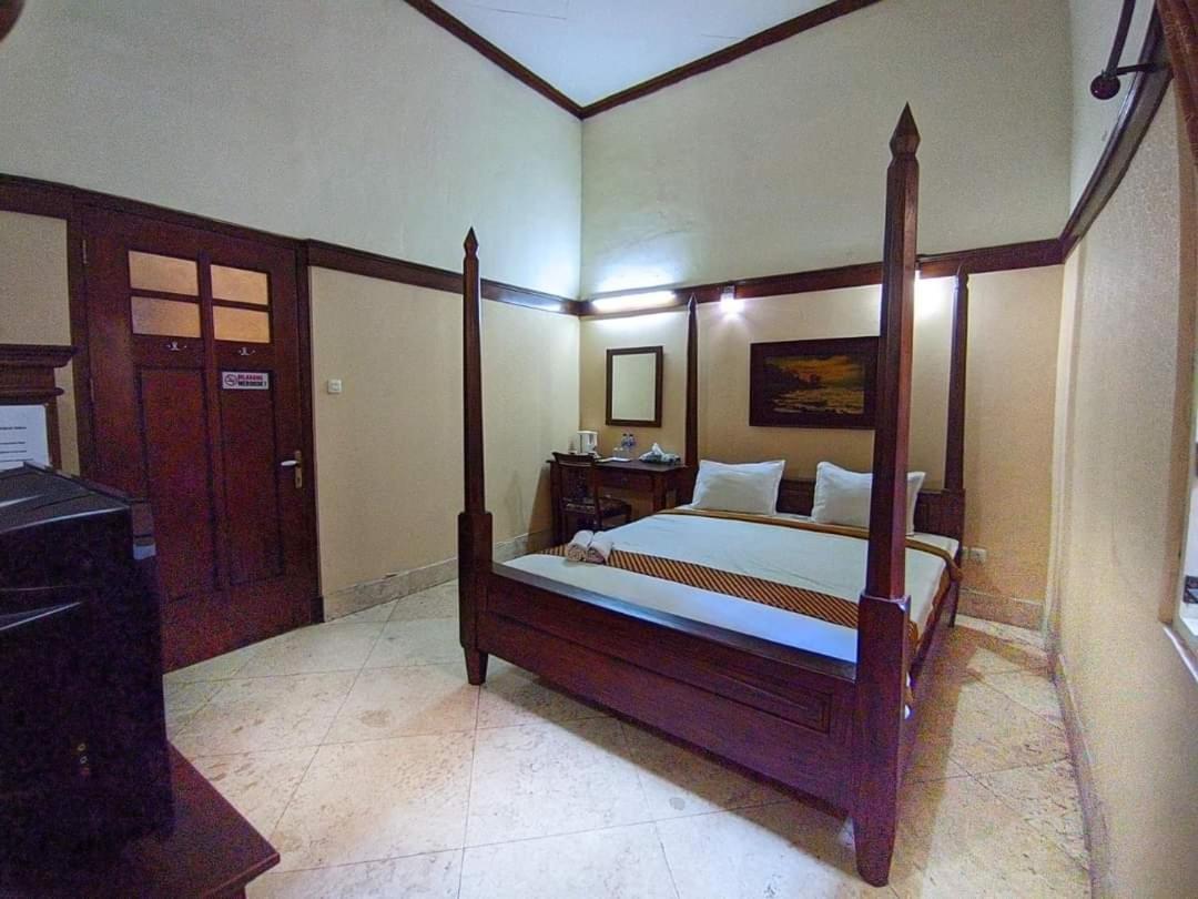 Guest House Teras Solo Syariah Экстерьер фото