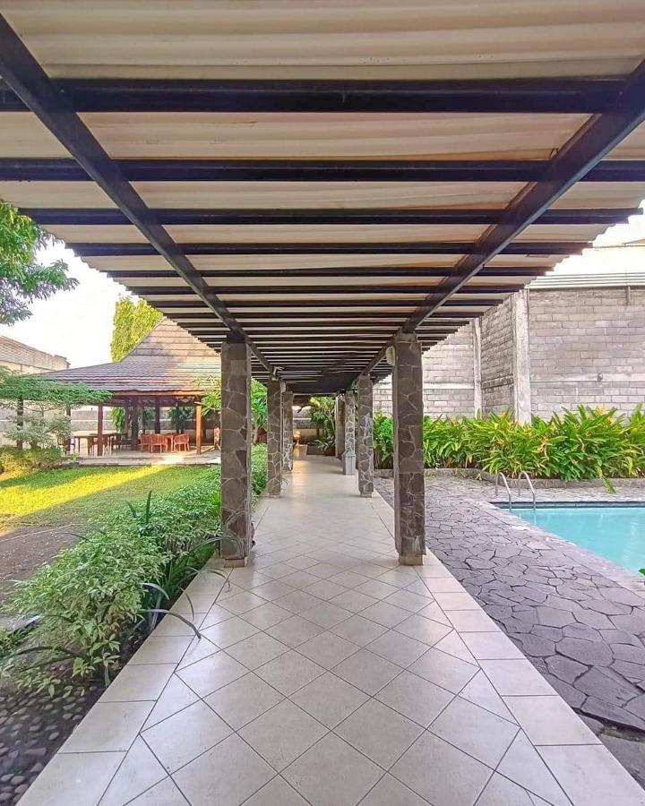 Guest House Teras Solo Syariah Экстерьер фото