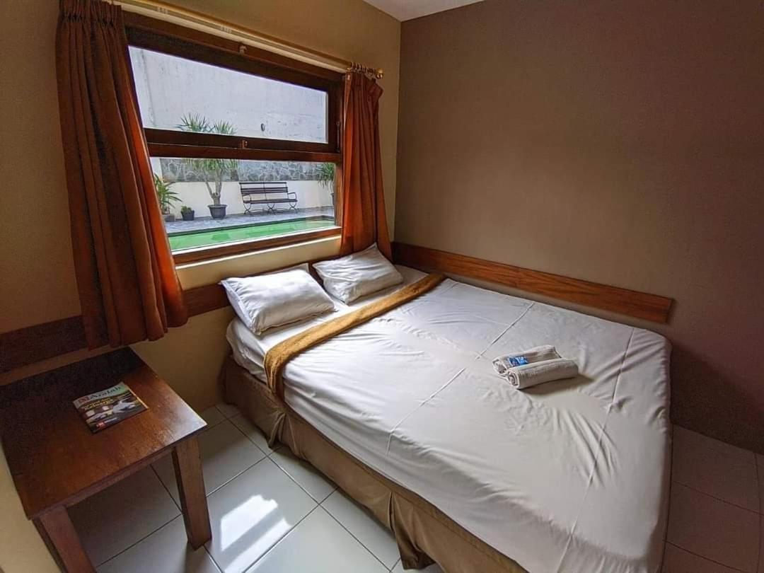 Guest House Teras Solo Syariah Экстерьер фото